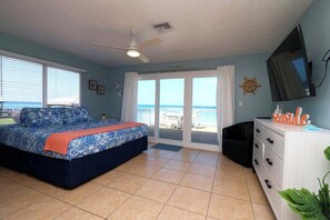 3 bedrooms, iron/ironing board, WiFi, bed sheets - Oceanfront Paradise Townhome in Melbourne Beach (Melbourne Beach)