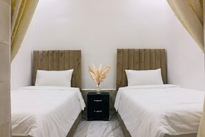 2 chambres, fer et planche à repasser, Wi-Fi, literie fournie