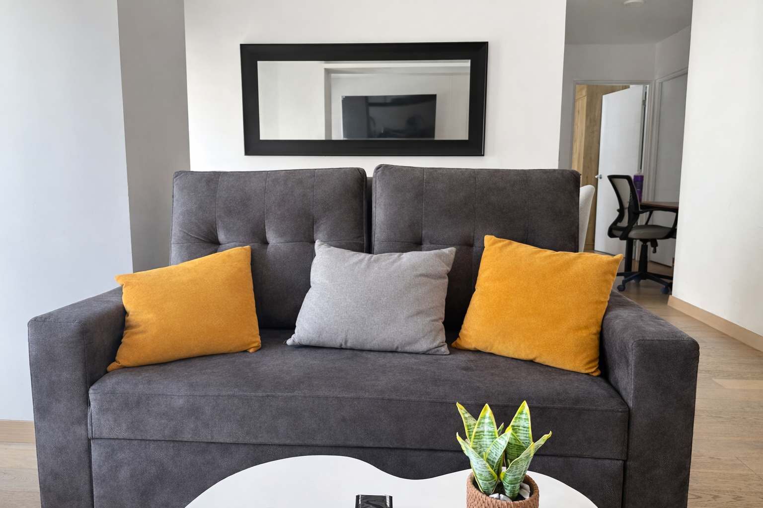 Modern 2br Apt For 8 +Parking | Central Miraflores - Lima