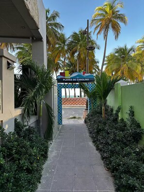 Property grounds - Isla Verde Beach Studio with Pool & Parking! A2 (Carolina)