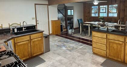 Hickory Hill Lodge - a serene country retreat in Argyle