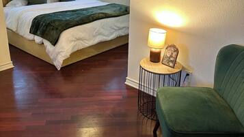 5 habitaciones, tabla de planchar con plancha, wifi y ropa de cama