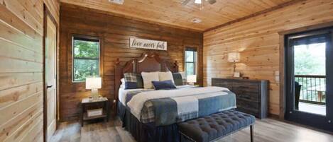 2 slaapkamers, een strijkplank/strijkijzer, wifi, beddengoed