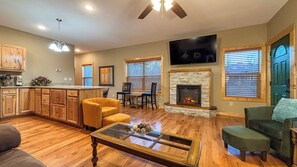 Interior - Newer Cabin 3 Decks, Mountain Views, Total Comfort
Share
Save (Gatlinburg)