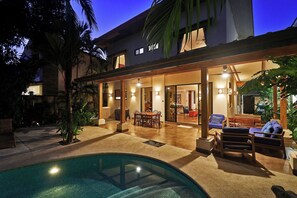 Front of property - evening/night - Villa Louise  (Cobano)
