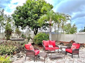 Terrace/patio - Charming 3-bedroom house with AC  and Heated Pool in North Fort Myers (North Fort Myers)