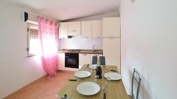 Kühlschrank, Herdplatte