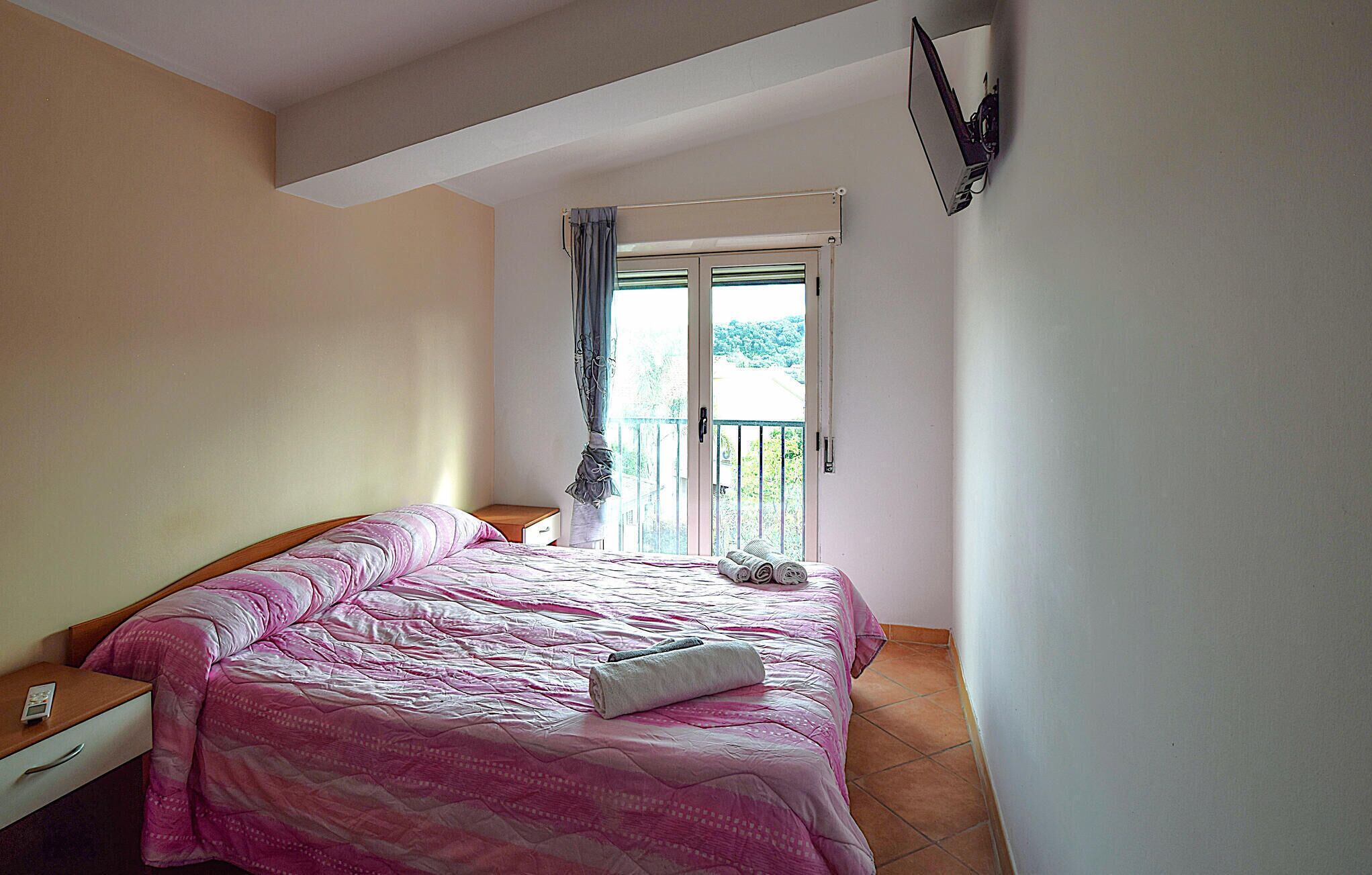 1 camera, Wi-Fi gratuito