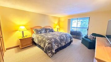 2 habitaciones, escritorio, tabla de planchar con plancha y wifi