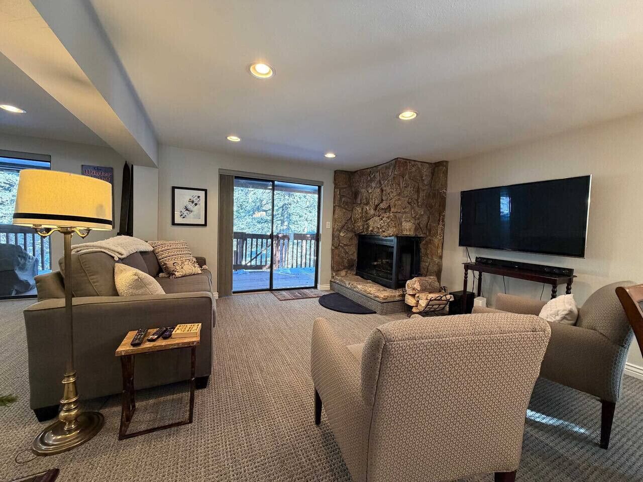 Televisión, oficina