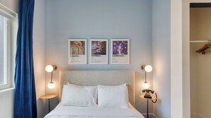 Interior - Sleeps 44 4 Themed Lofts w/ Skyline Balconies, Neon Backdrops & Glam Kitchensperfect for Nashville Group Stays The Swift Retreat by Avantstay (Nashville)