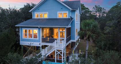 Folly Beach Getaway Near Sand Covered Lounge, BBQ & Outdoor TV Tidecrest by Avantstay