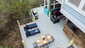 House (4 Bedrooms) | Interior - Folly Beach Getaway Near Sand Covered Lounge, BBQ & Outdoor TV Tidecrest by Avantstay (Folly Beach)