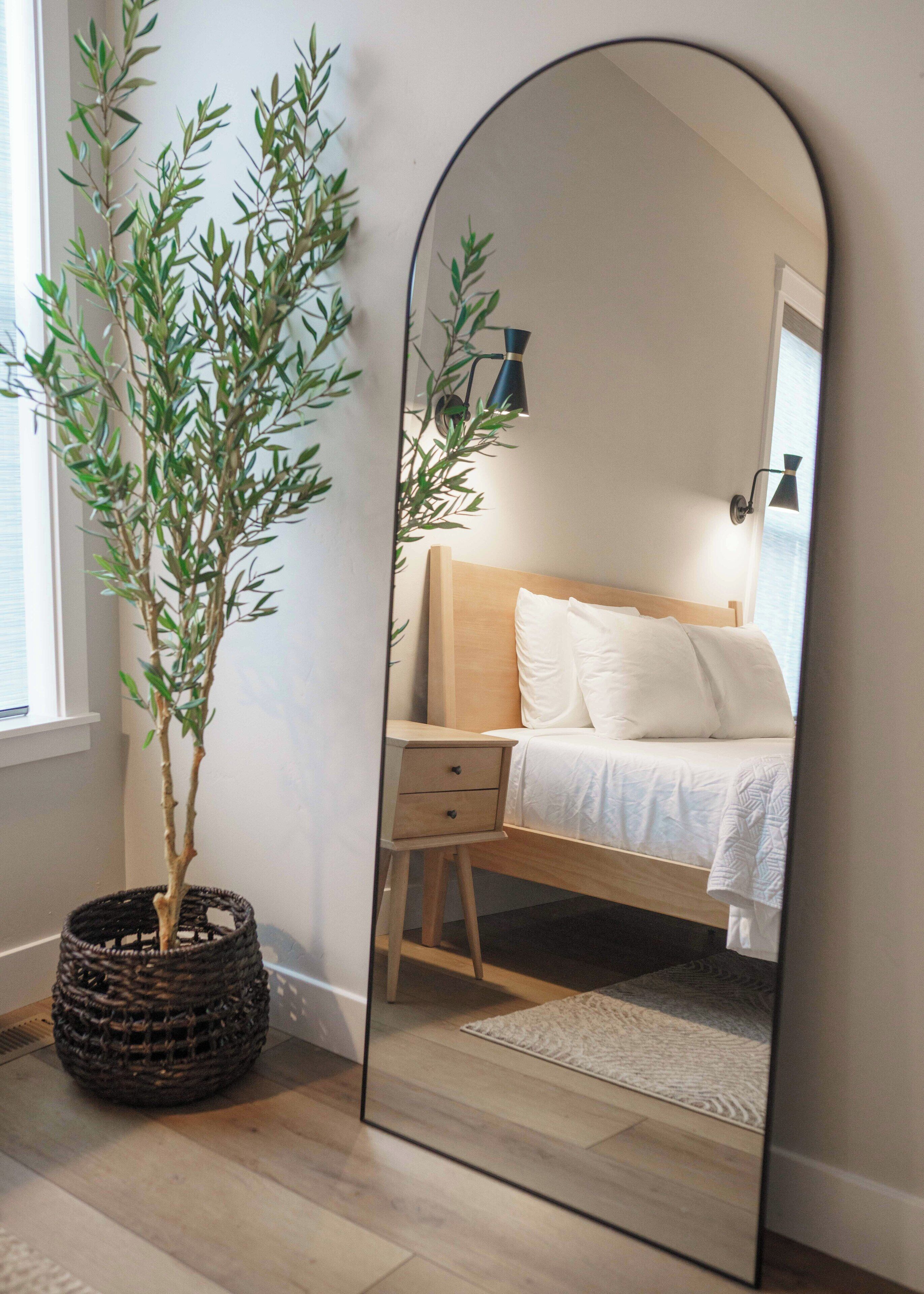 4 bedrooms, travel crib, free WiFi, bed sheets