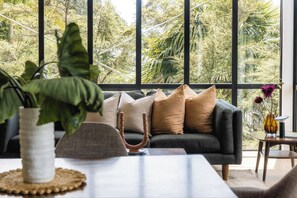 TV, fireplace, stereo, offices