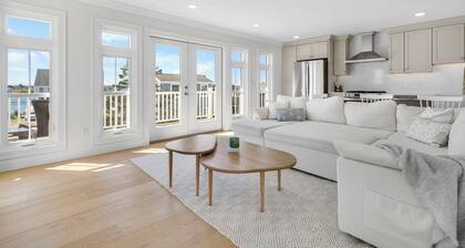 Home with Rooftop Deck in Lovely Plum Island