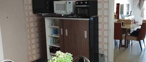 Traditional Apartment | In-room dining