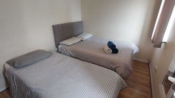 1 bedroom, travel cot, free WiFi, bed sheets