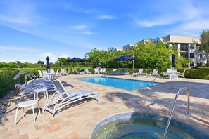 Pool - Spacious 2-Bdrm Retreat-Bears Paw Golf Community (Naples)