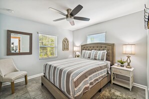 4 Schlafzimmer, Bügeleisen/Bügelbrett, Reisekinderbett, WLAN