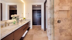 Hair dryer - 4BR Fairway + Ocean Views | Golf Cart + Transfers (Cabo San Lucas)