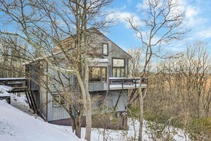 Exterior - Camelback Ski In-Ski Out w/ Sauna Pool - Sleeps 10 (Tannersville)