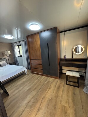 1 bedroom, WiFi, bed sheets, wheelchair access