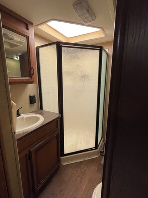 Hair dryer, towels, soap, shampoo - RV #1 - delightful 1-bdrm, 3 slide out, covered deck, at Lake Livingston Tx  (Onalaska)