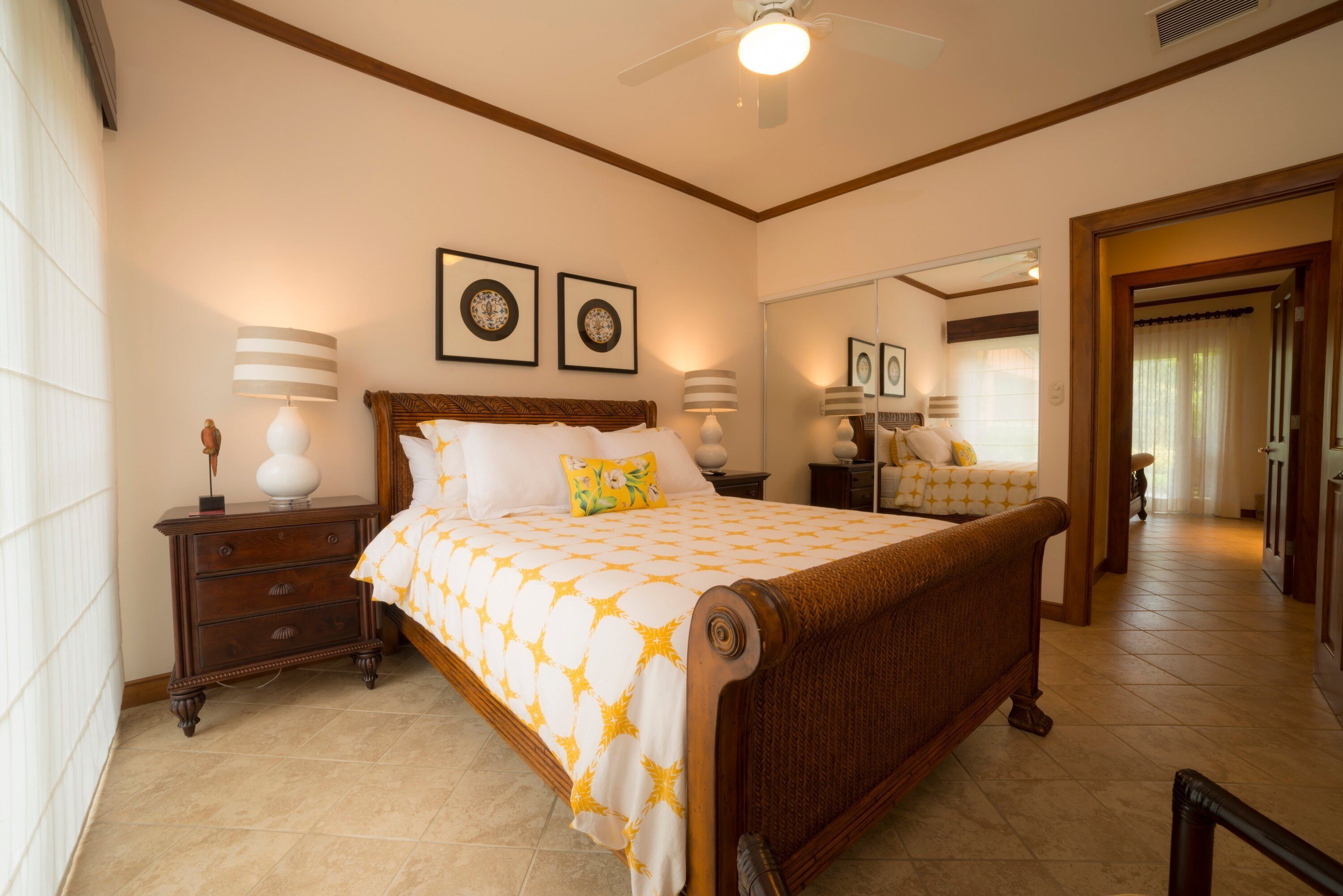 2 bedrooms, iron/ironing board, internet, bed sheets