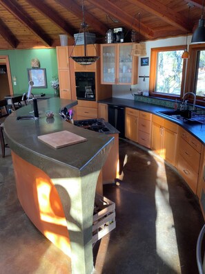 Forno, piano cottura, lavastoviglie