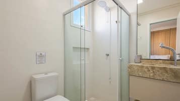 Apartamento básico | Banheiro