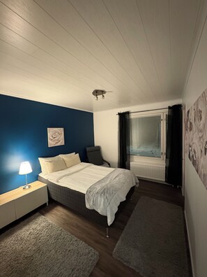 2 Schlafzimmer, Bügeleisen/Bügelbrett, kostenloses WLAN, Bettwäsche