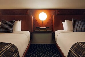 Classic Double Room, Non Smoking, City View | In-room safe, blackout drapes, soundproofing, free WiFi - Caravan Court Hotel (Arlington)