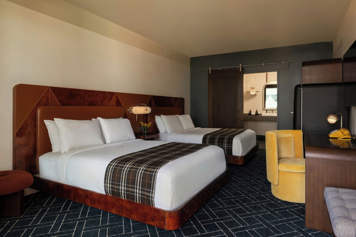 Classic Room, 2 Katil Ratu (Queen), Courtyard View | Cadar kapas Mesir, peralatan tempat tidur premium, gebar bulu kapas 