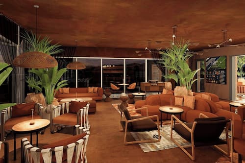 4 bars/lounges