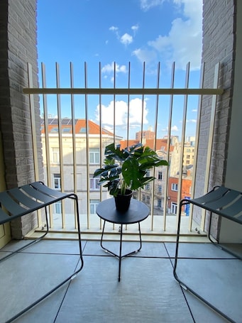Intérieur. Appartement résidentiel à tour et taxi