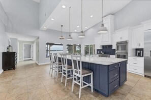 Fridge, microwave, oven, stovetop - Manasota Key 4 Bedroom Pool Home on Lemon Bay (Englewood)