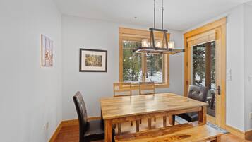 Studio (2 Bedrooms) | Exterior