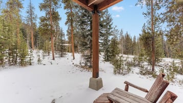 Studio (2 Bedrooms) | Exterior