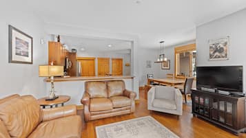 Studio (2 Bedrooms) | Exterior