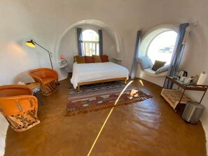 Room - The Dome Experience - Luxury Hot Spring Glamping (Truth or Consequences)