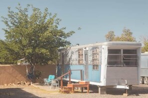 Exterior - Blue Belle -Cozy Hot Spring Vintage Camper (Truth or Consequences)