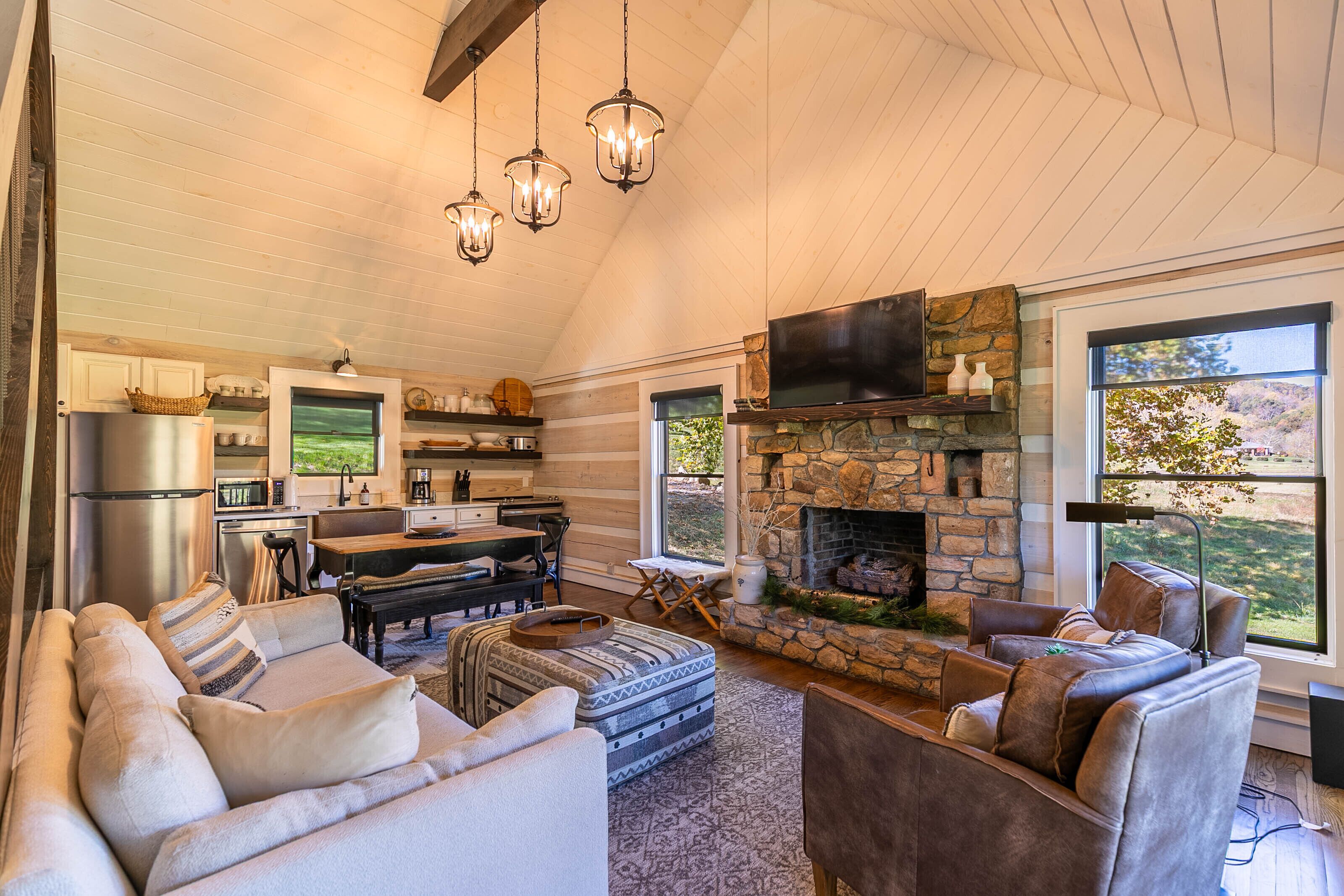 Smart-tv och eldstad