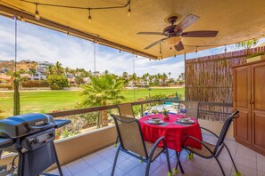 Outdoor dining - Renovated | Golf Views | 3 Pools | Near Beach (San Jose del Cabo)