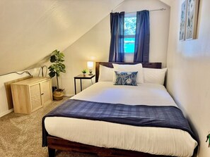 3 slaapkamers, een strijkplank/strijkijzer, reisbedje, gratis wifi