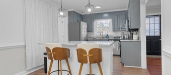 Cozy Family Cottage ~ Prime Location!