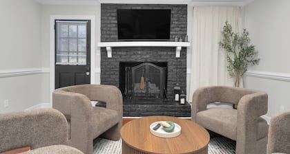 Cozy Family Cottage ~ Prime Location!