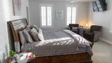 Soundproofing, iron/ironing board, free WiFi