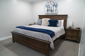 Habitación Deluxe, vista a la montaña | Insonorización, tabla de planchar con plancha y wifi gratis 