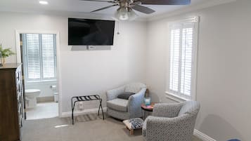 Deluxe Room, Mountain View | Living area | TV, printers